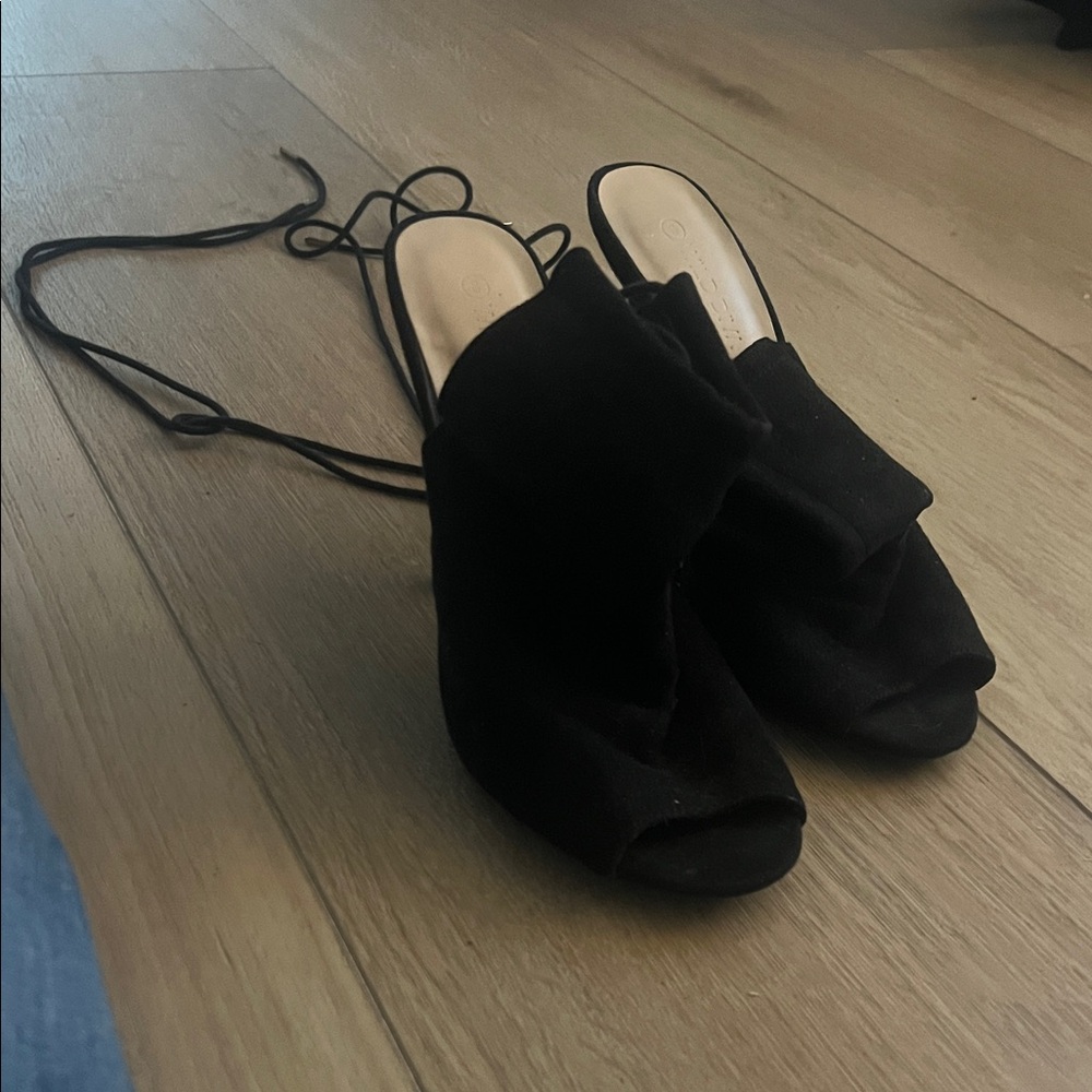 Wild Diva Black Open-Toe Lace-Up Ruched Mules
